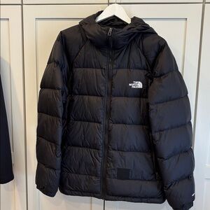 The North Face Men's Charcoal Puffer Jacket Large Black